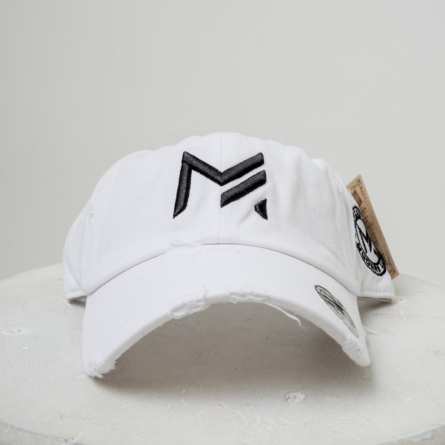 MODERN HAT WHITE