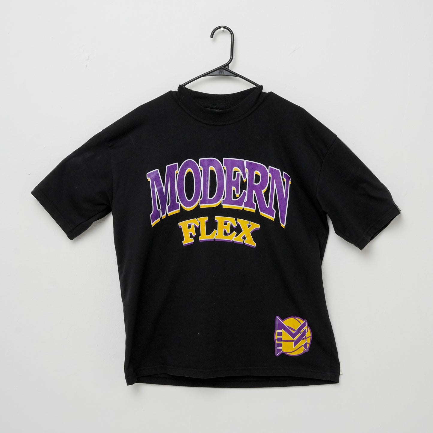 MODERN LAKERS
