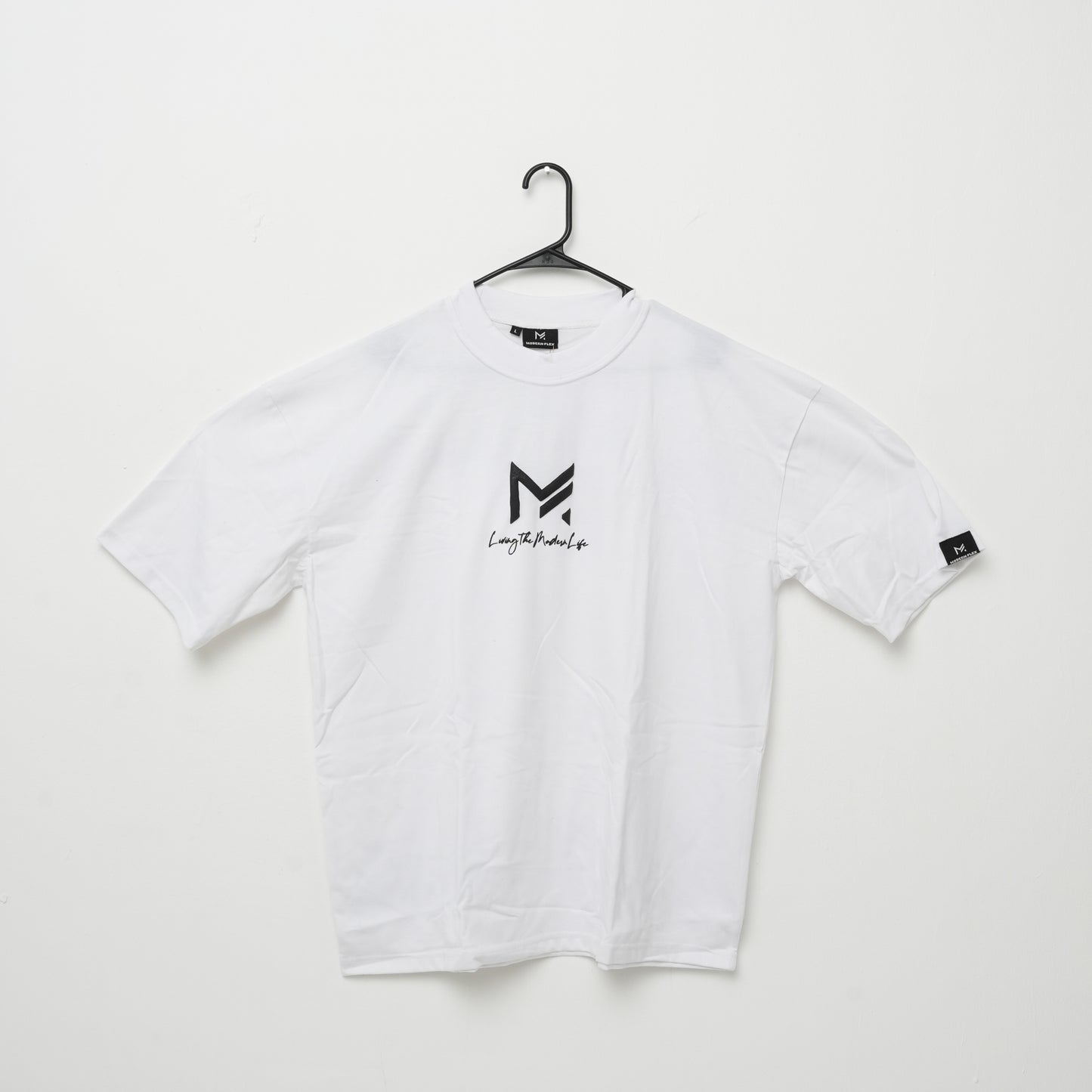 LIVING THE MODERN LIFE SLOGAN WHITE